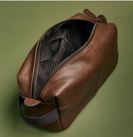 View Quadra NuHide® Washbag