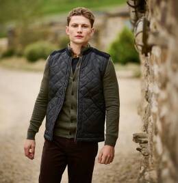 View Regatta Men's Moreton Quilted Gilet